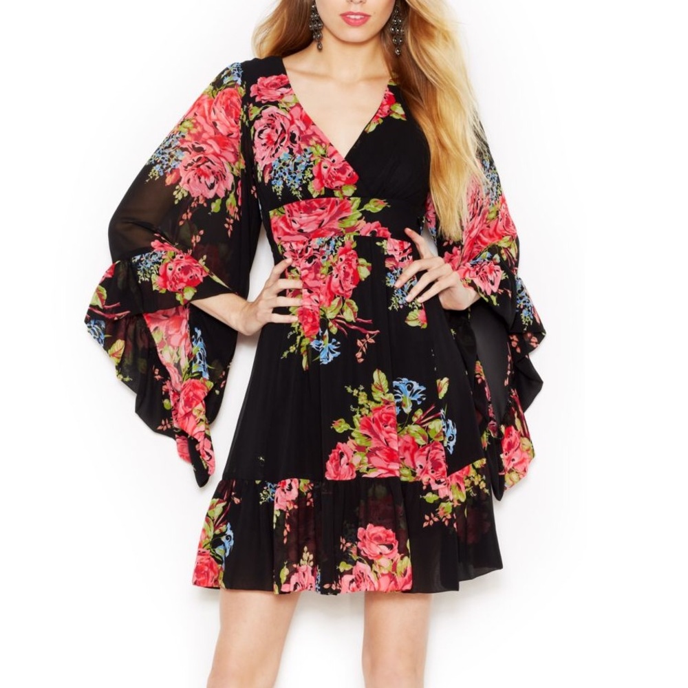 Floral bell sleeve dress